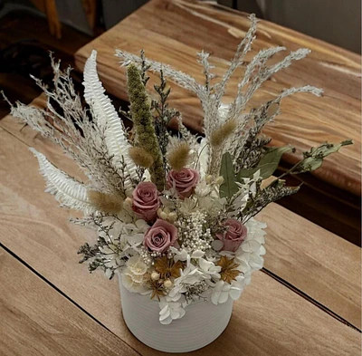 Perennial Charm Centrepiece