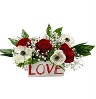 Love Story – A Romantic Floral Arrangement