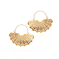 Fan Cut-Out Tunnel Hangers