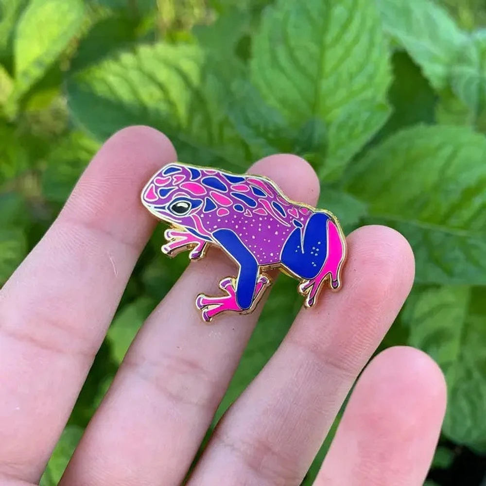 Épingle de grenouille de fierté bisexuelle