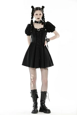 Vestido con cordones y hebilla de punk rock