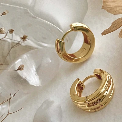 Trianon 17mm Triple Layer Hoop Earring.