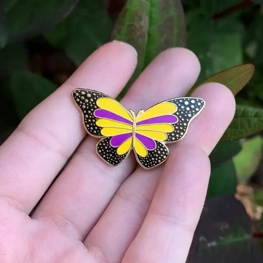 Mariposa del orgullo intersexual Chapa