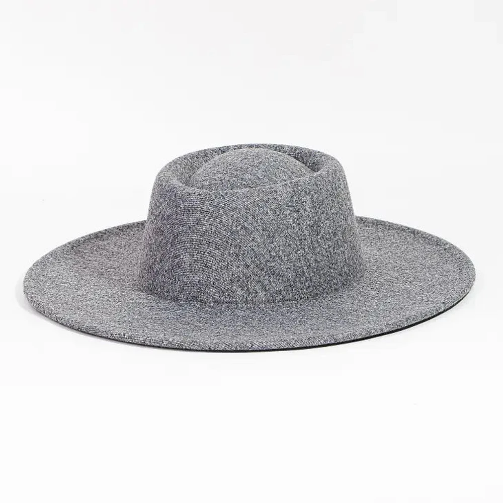 Sombrero de pastel de cerdo de ala plana