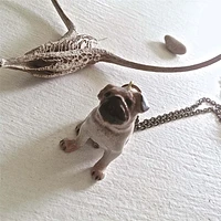 Pendentif carlin en porcelaine Pug Life