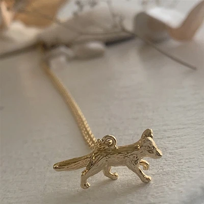 Refr Tiny Fox Charm