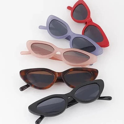 LUNETTES DE SOLEIL CATEYE POINTUES MINIMALES