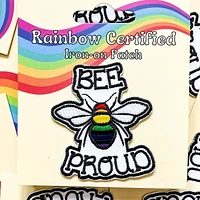 Parche termoadhesivo LGBTQ+ con orgullo de abeja