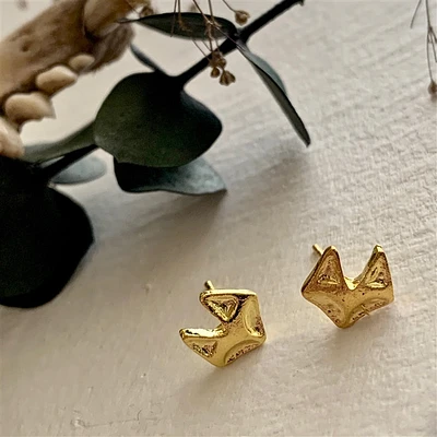 Sly Fox Gold Stud Earrings