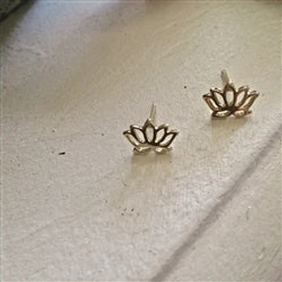 Kamala Lotus Stud Earrings