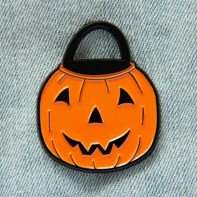 Cubo de calabaza de Halloween vintage