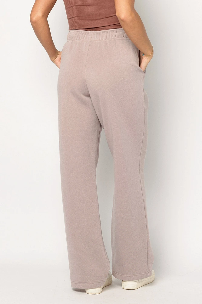 Wide-Leg Sweatpant