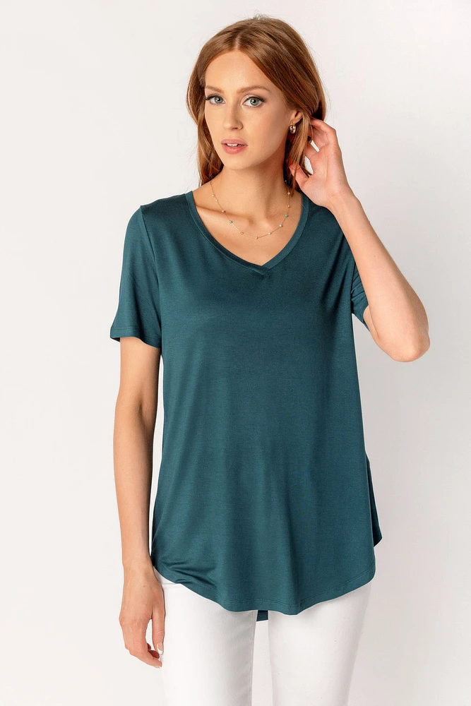 Short Sleeve V-Neck Tee with Shirttail Hem