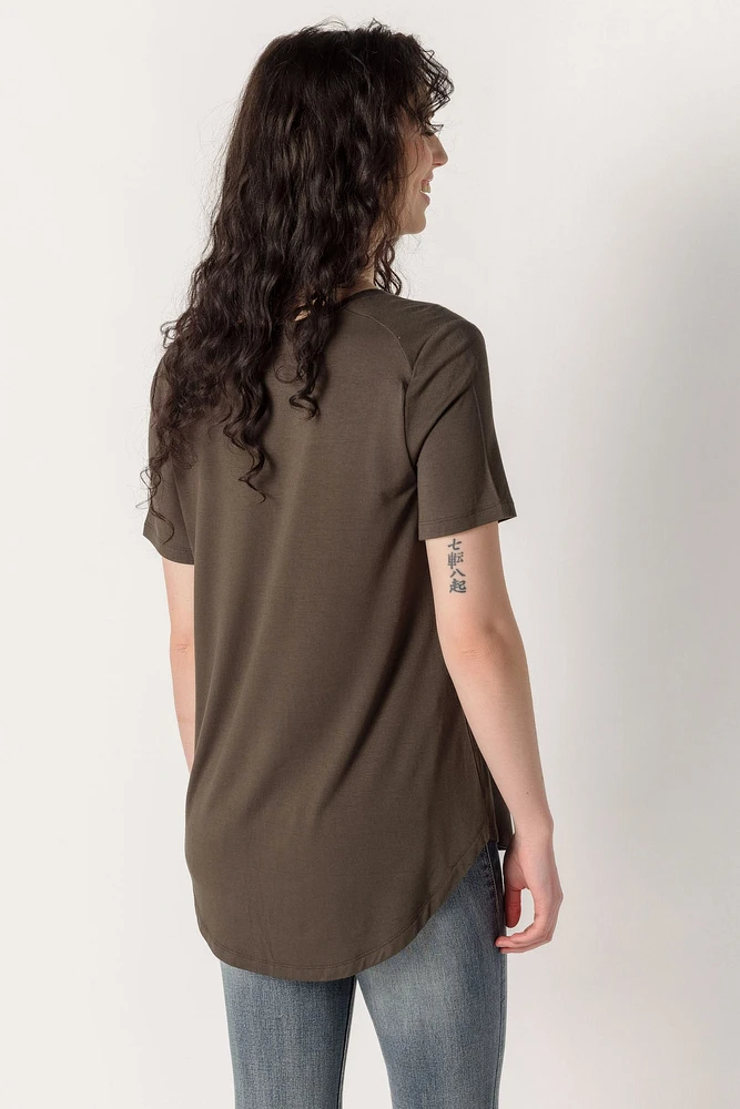 Short Sleeve V-Neck Tee with Shirttail Hem