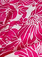 Blouse fleurie nouée à l'avant