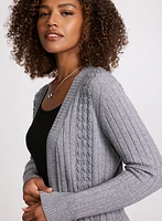 Cardigan à mailles torsadées et perles