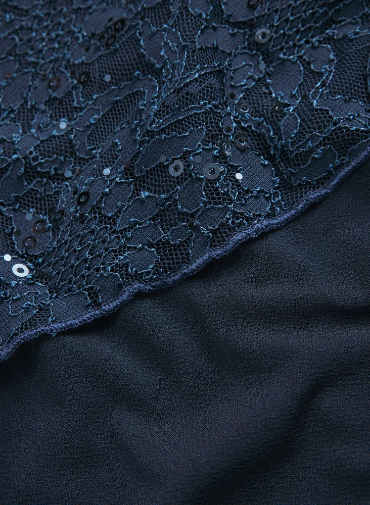 Robe effet cape à paillettes