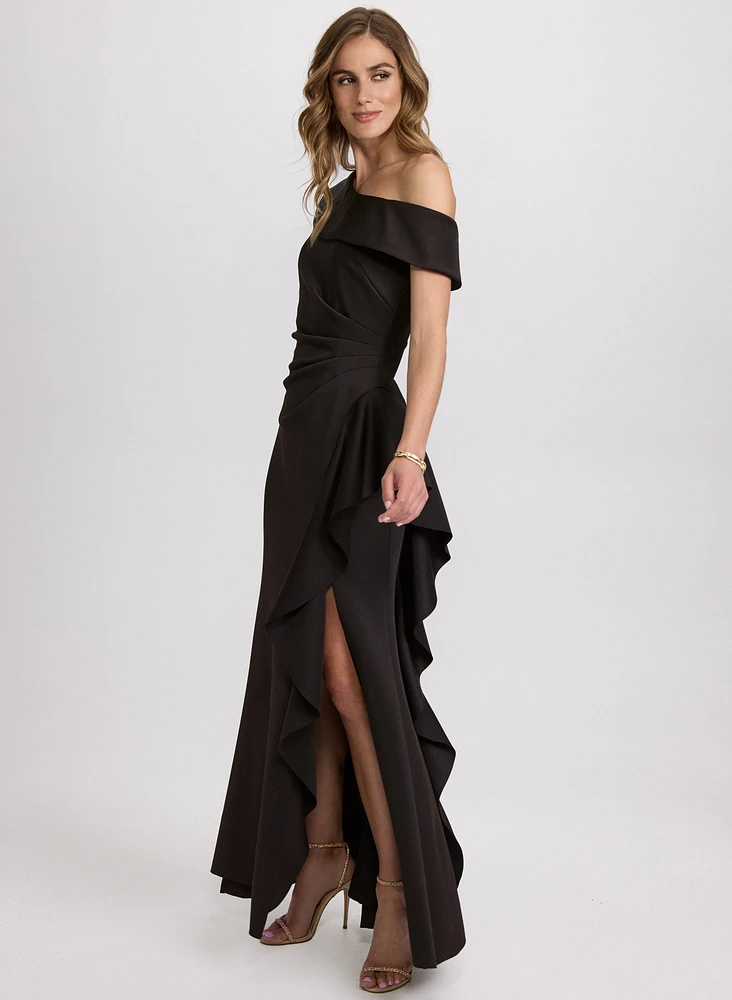 Robe asymétrique à volants