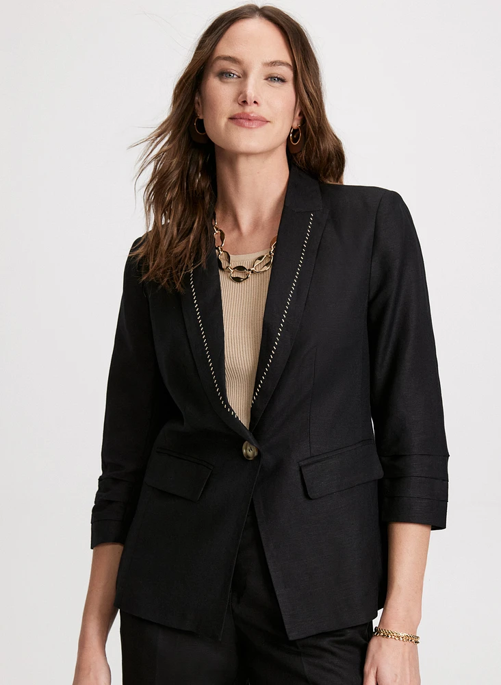 Blazer en lin avec point de broderie au col