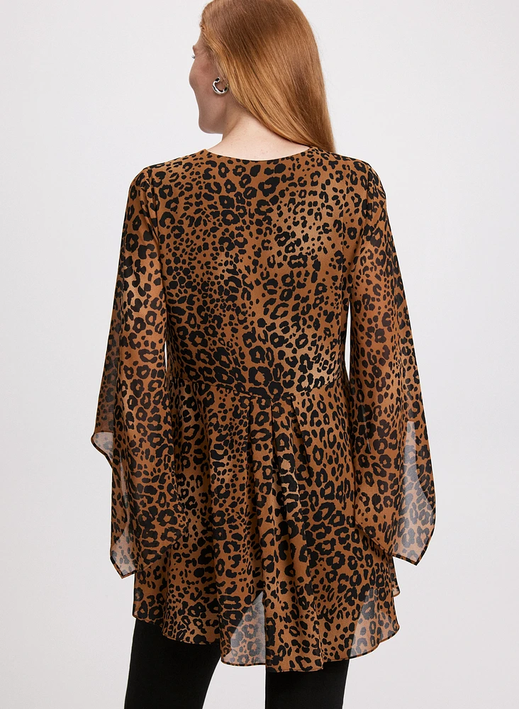 Leopard Print V-Neck Blouse