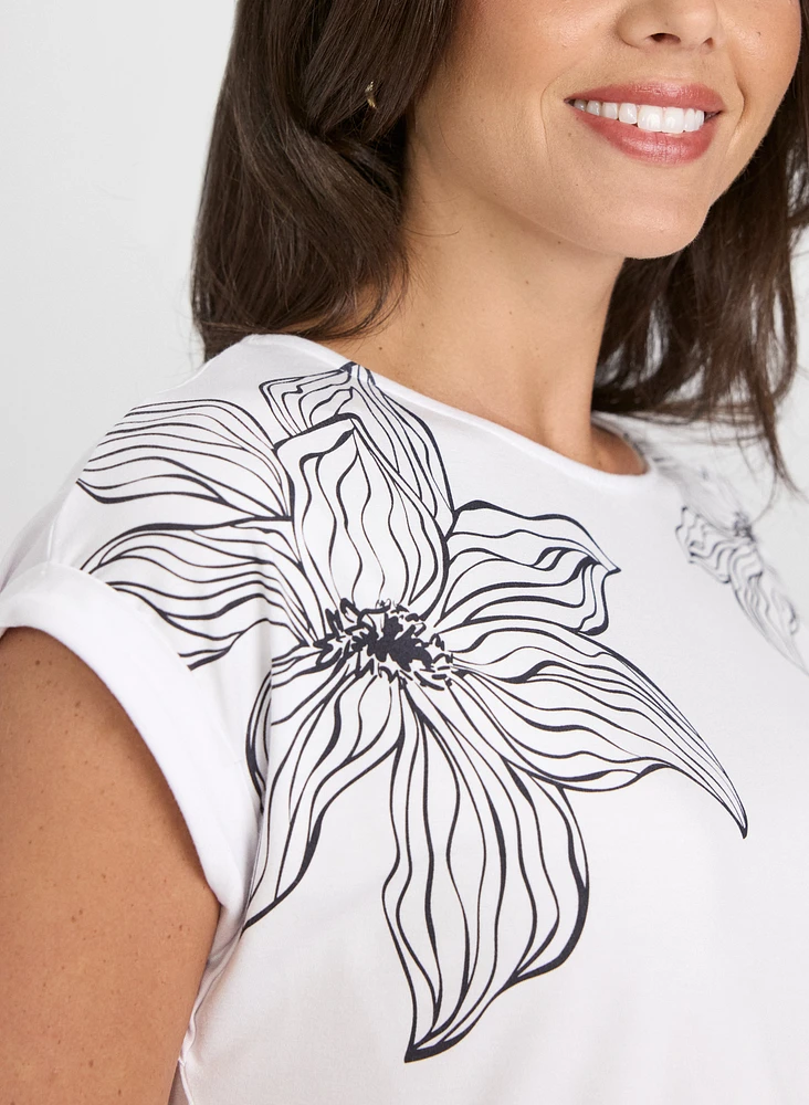 T-shirt à motif floral en esquisse