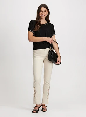 Bead Trim Tee & Rose Applique Pull-On Jeans