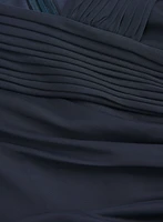 Robe cache-coeur à broche