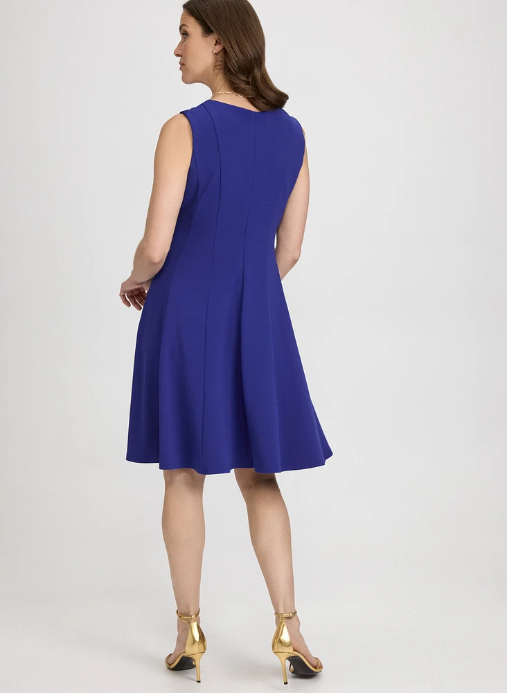 Robe en crêpe à encolure V
