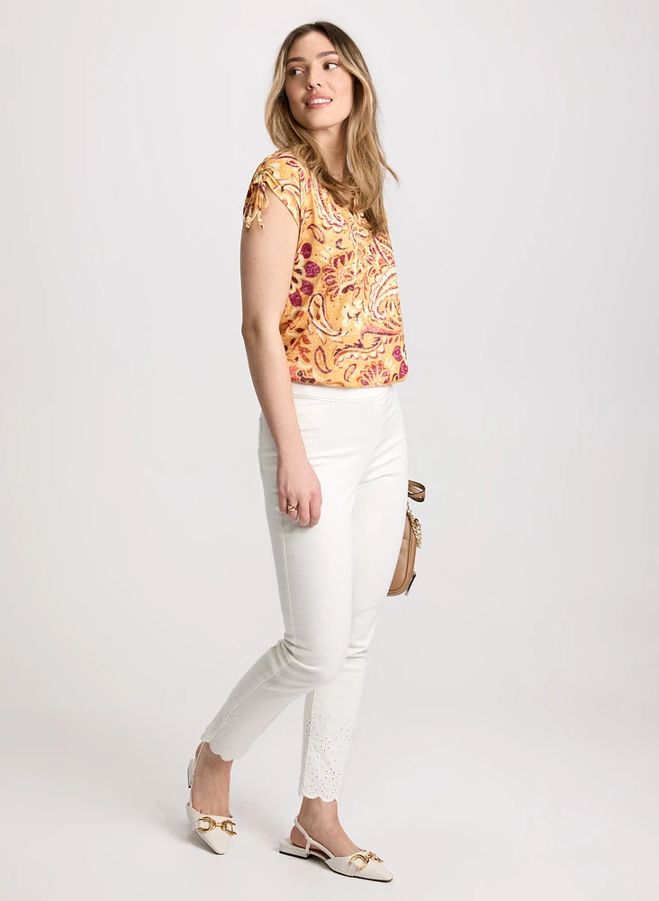 Heathered Paisley Print T-Shirt & Embroidered Pull-On Jeans