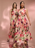 Robe florale en satin