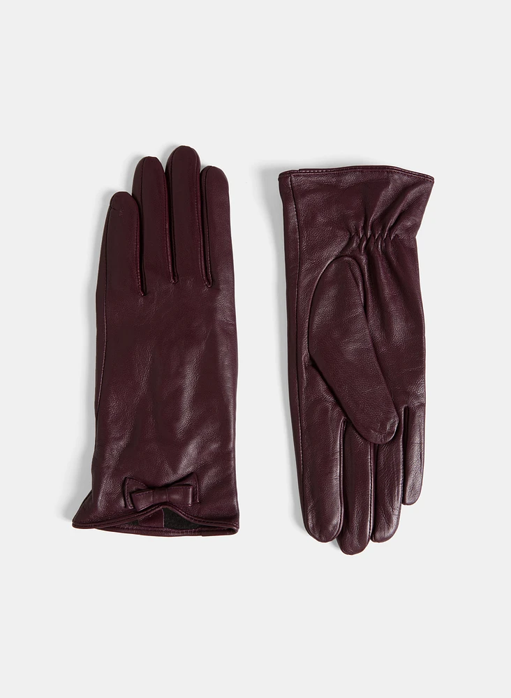 Gants en cuir à boucle décorative