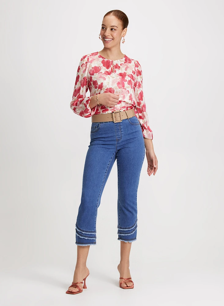 Blouse florale et jean droit