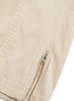 Zipper Detail Capris