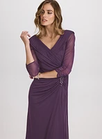 Robe cache-coeur à broche