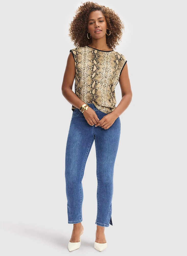 Snake Print Top & Hem Slit Jeans