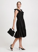 Robe ajustée et évasée volantée
