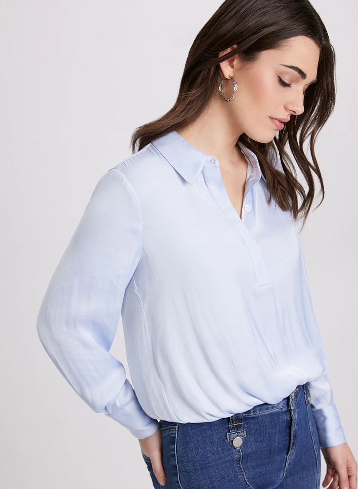 Blouse en satin à taille élastique