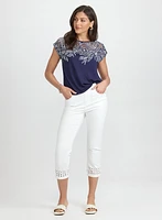 T-shirt à détail en dentelle