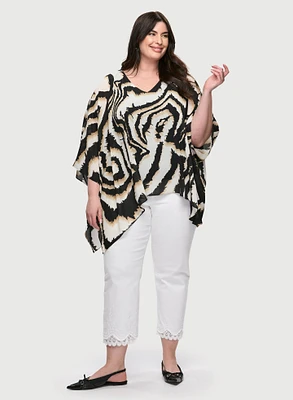 Poncho-Style Animal Print Blouse & Lace Hem Denim Capris