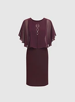 Robe ajustée à effet cape