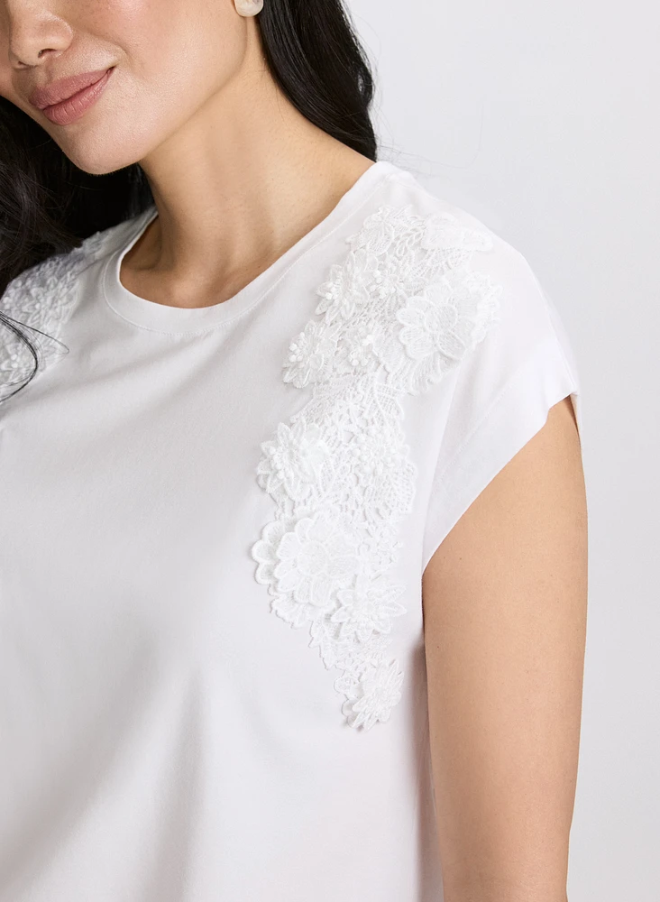 Floral Appliqué T-Shirt