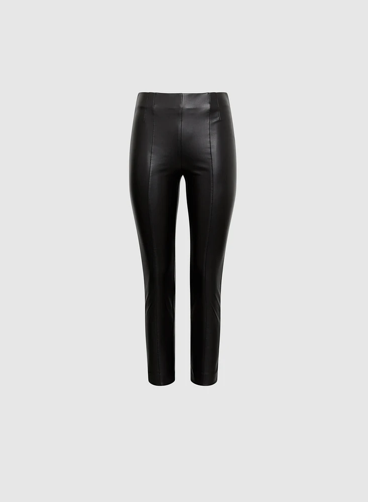 Pantalon Sofia à jambe étroite en cuir végane – court