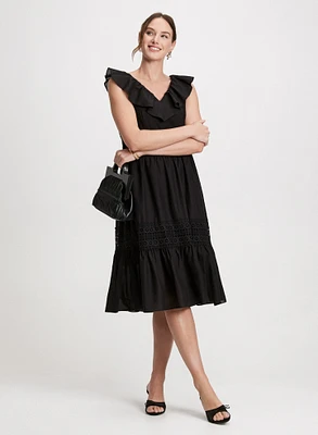 Robe ajustée et évasée volantée