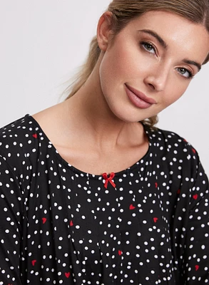 Robe de nuit à motif pois et coeurs