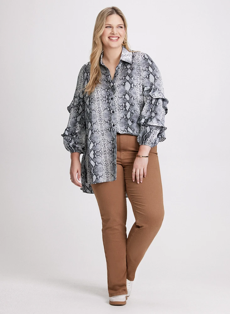 Blouse peau de serpent et jean jambe droite