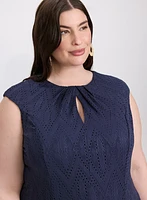Robe à oeillets brodés
