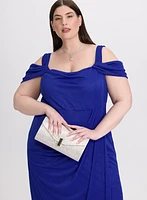 Robe brillante en filet