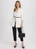 Blouse sans manches en satin