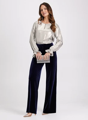 Blouse métallique à poignets évasés et pantalon Olivia en velours