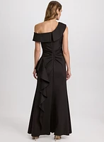 Robe asymétrique à volants